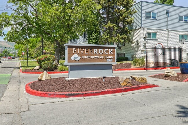 Building Photo - River Rock Apartments