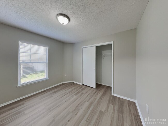 Building Photo - 1305 Timberbend Cir