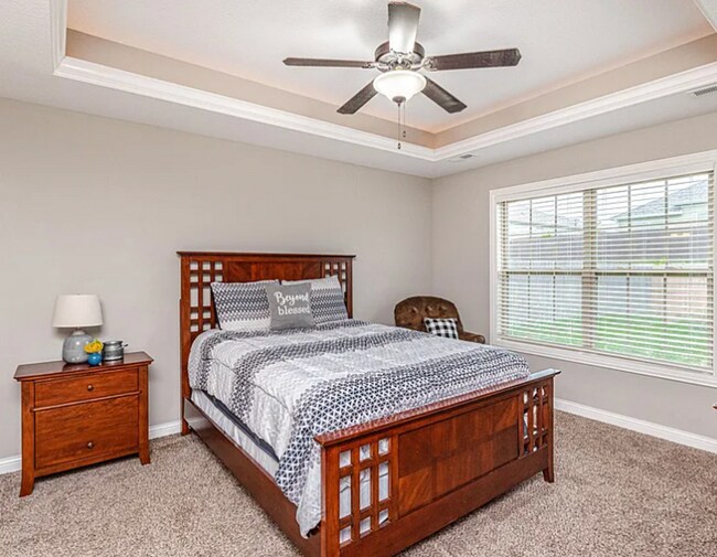 Building Photo - Single Family Home - Available For Rent!