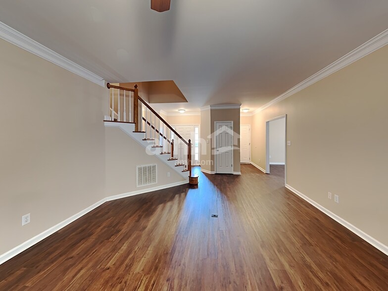 Building Photo - 5702 Myakka Ct