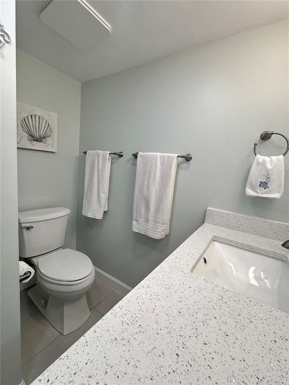 Building Photo - 7400 Sun Island Dr S