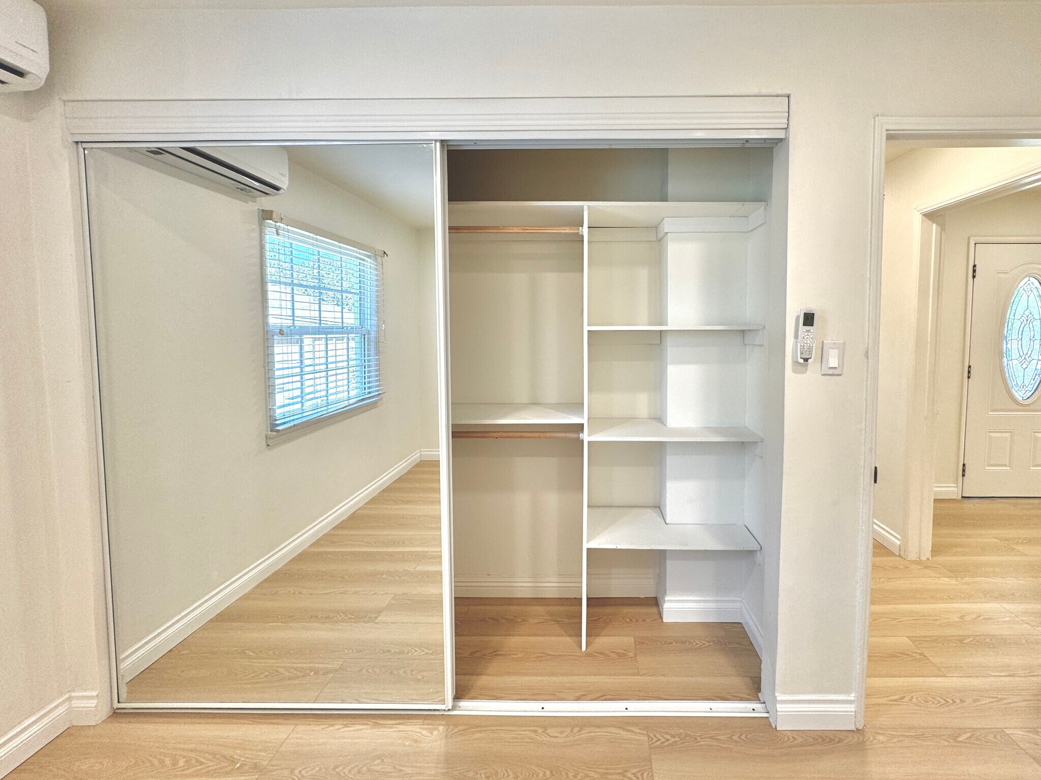 large mirror closet - 11720 Utah Ave