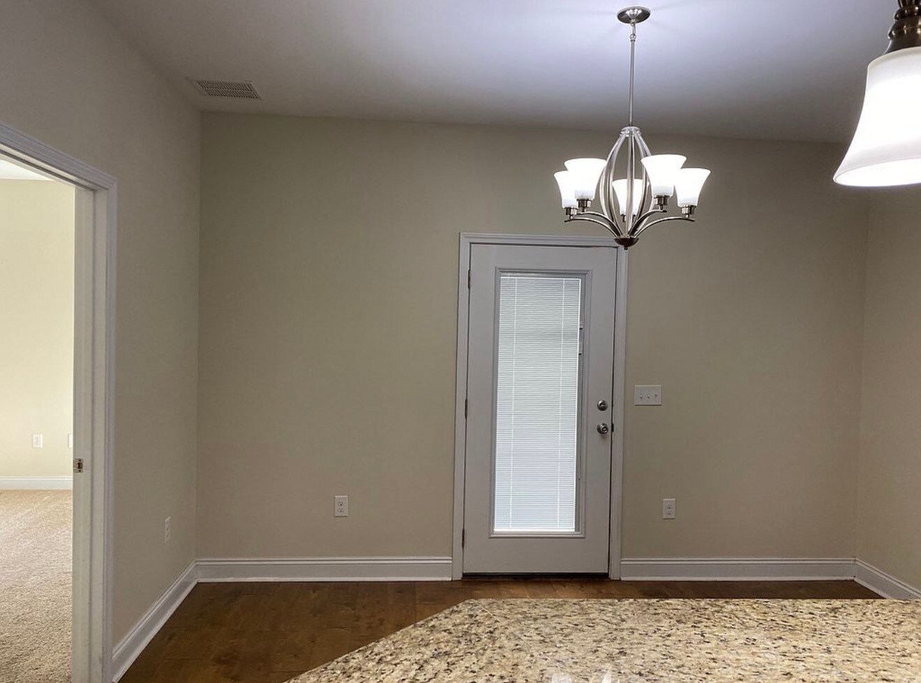 Building Photo - 2267 Tom St