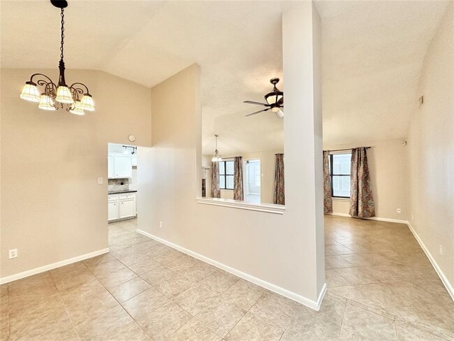 Building Photo - 11614 Easterling Dr
