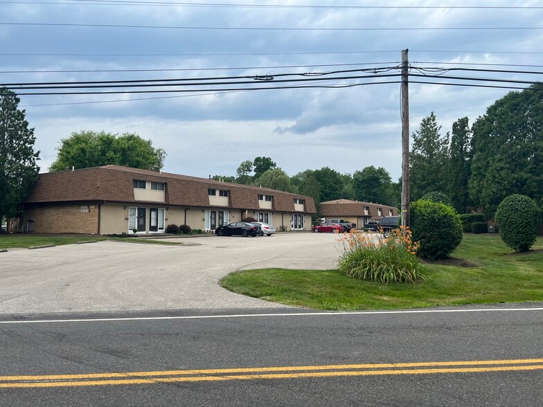 Building Photo - 5215 Cline Rd