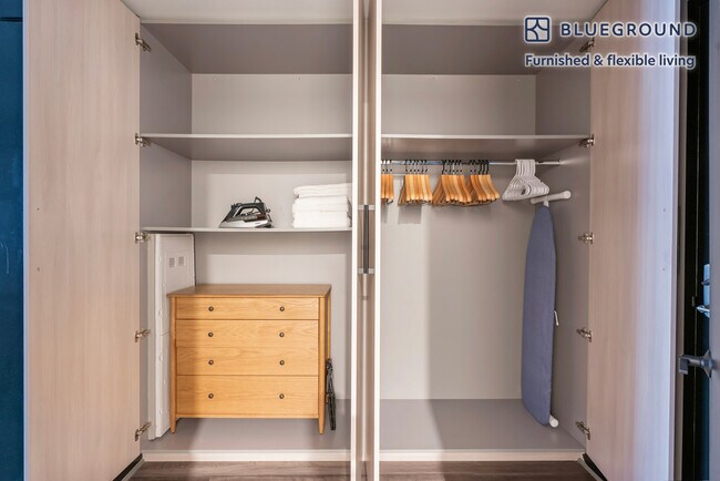 Building Photo - 1313 L St NW