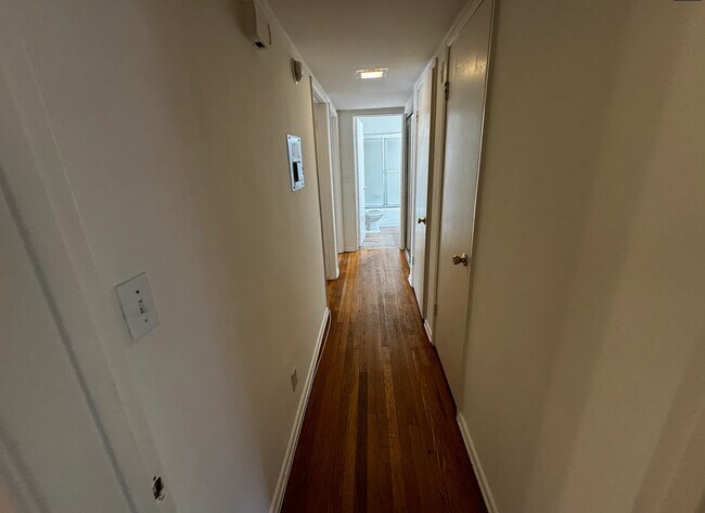 Building Photo - Barrington Terrace