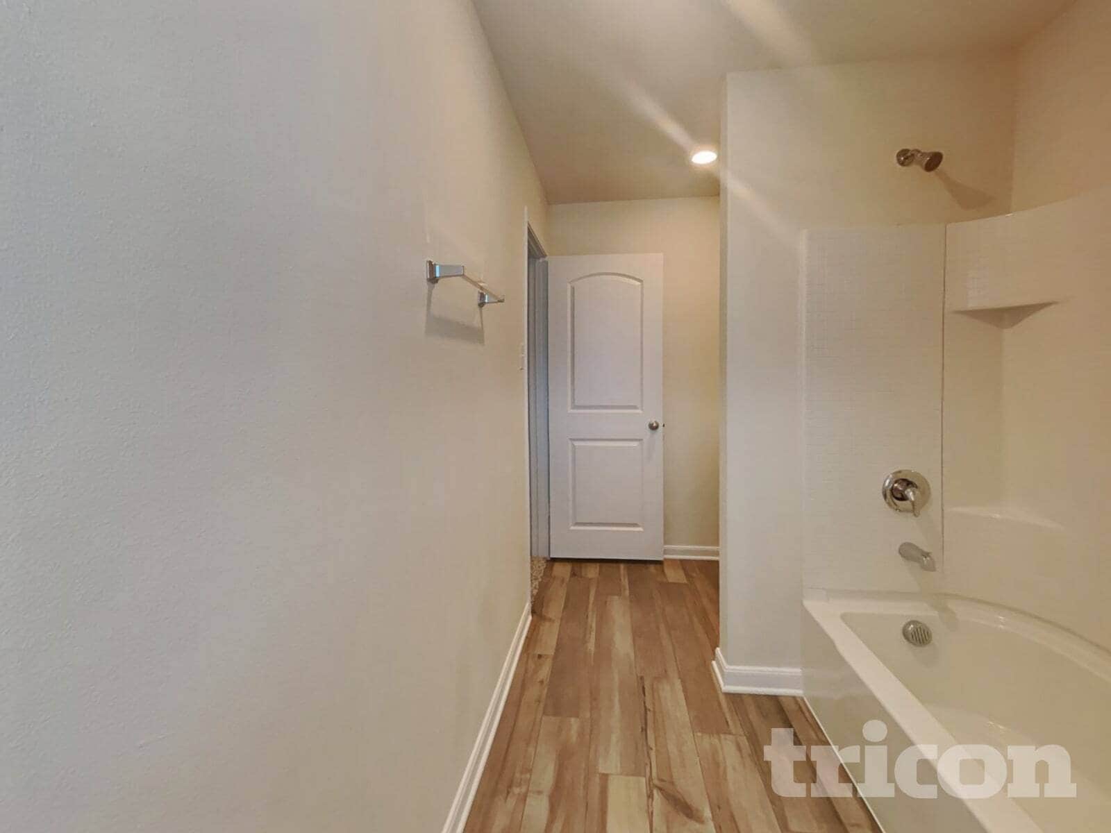 Building Photo - 1917 Belmont Dr