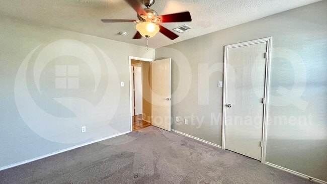 Building Photo - 9952 George Washington Dr
