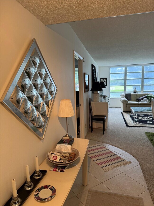 Building Photo - 3000 S Course Dr