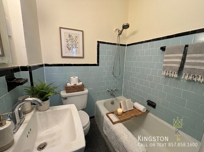 Building Photo - 183 Winthrop Rd