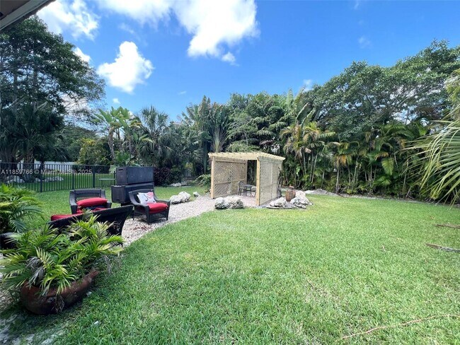 Building Photo - 8160 NW 47th Dr