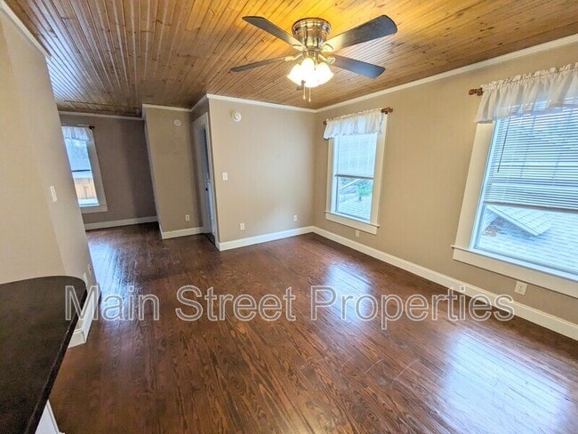 Building Photo - 1705 N 17th Ave