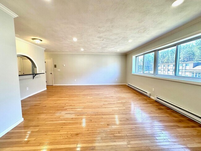 Building Photo - 26 Willis St