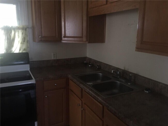 Building Photo - 3104 Rand Ct