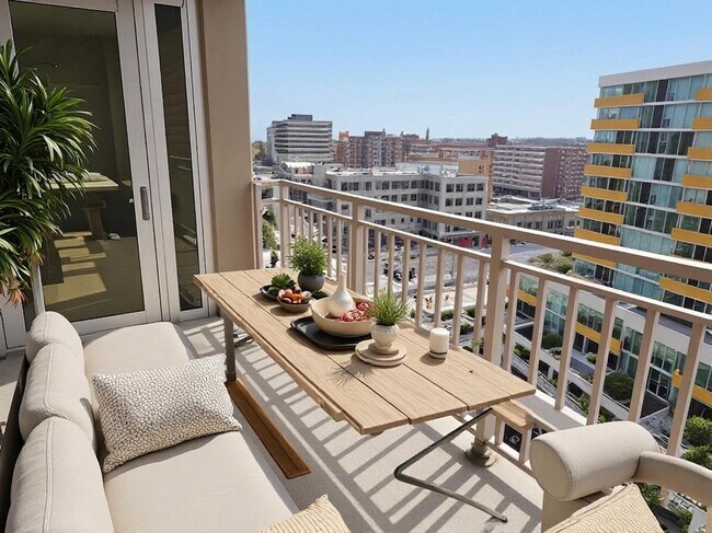 Building Photo - 807 Davis St