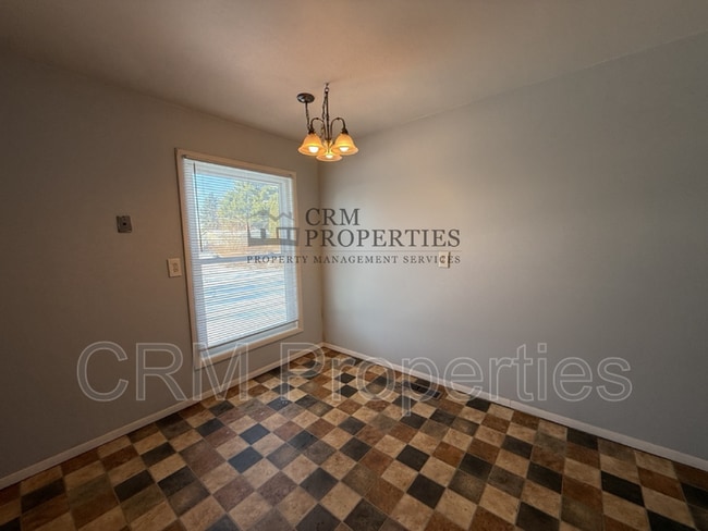 Building Photo - 5801 Monona Dr