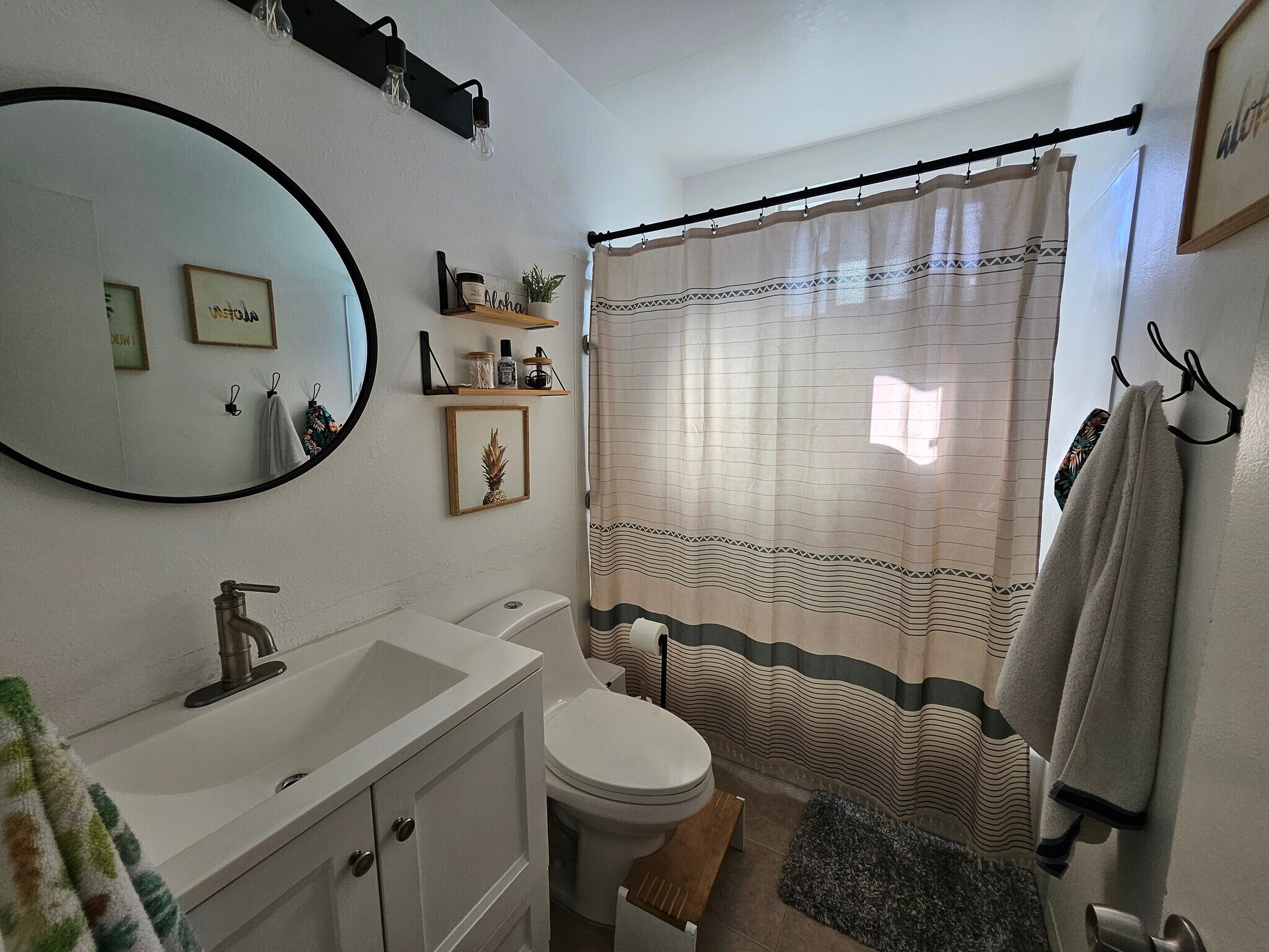 Building Photo - 1554 Orange Ave