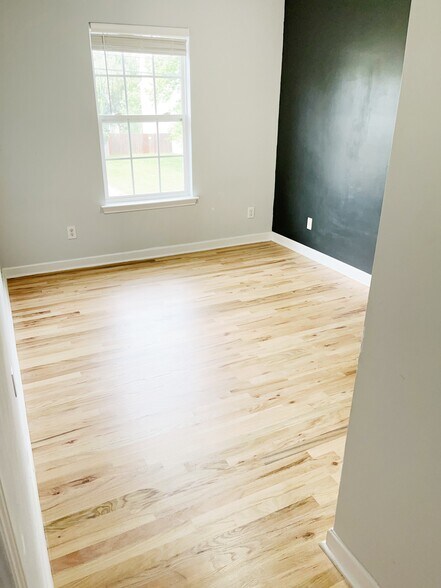 Building Photo - 129 Baker Springs Ln