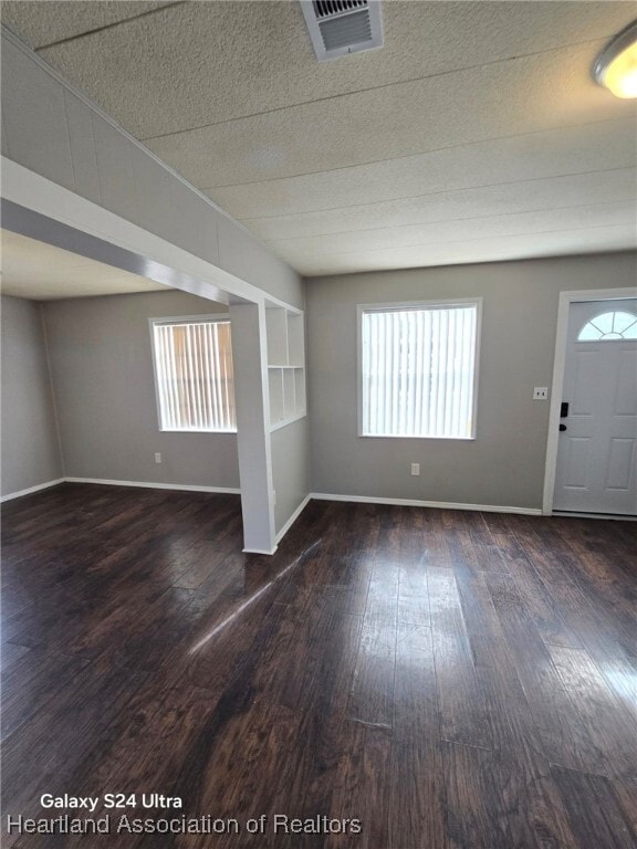 Building Photo - 106 Lake Rachard Dr