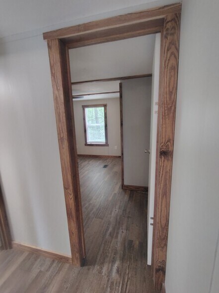 Building Photo - 125 Shady Oaks Lndg