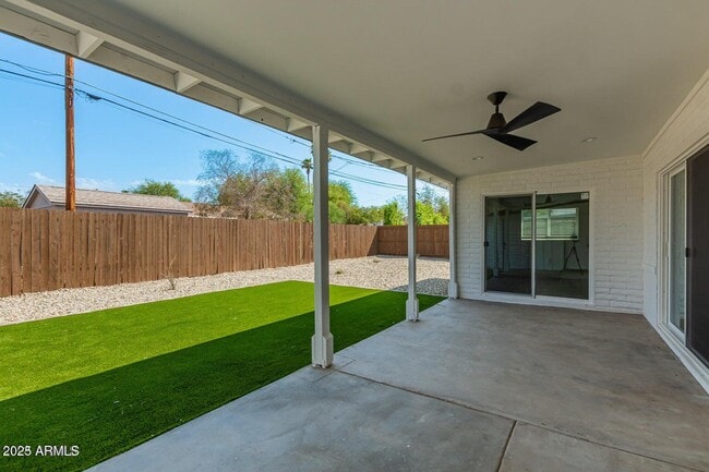 Building Photo - 3016 E Turney Ave