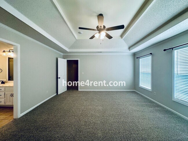 Building Photo - A Fantastic Four Bedroom, Olathe Home w/ N...