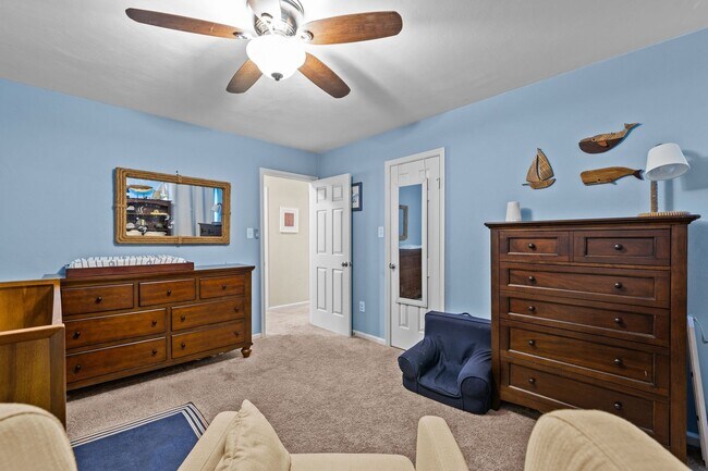 Building Photo - Spacious 4-Bed, 3-Bath Home in Virginia Beach!