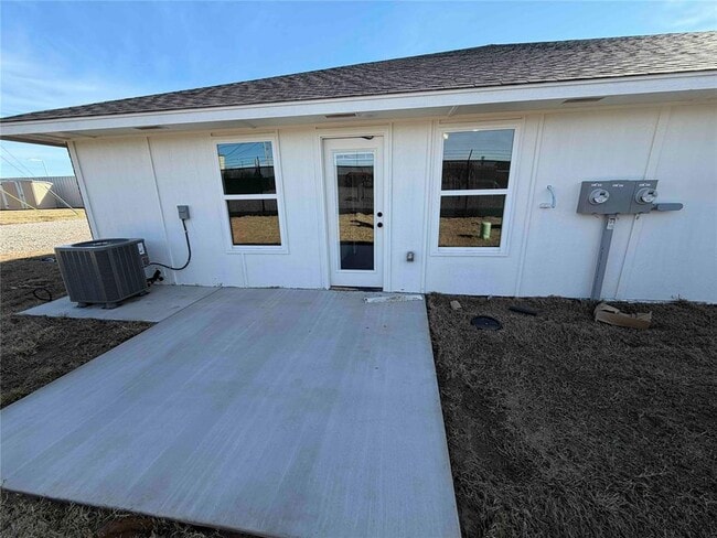 Building Photo - 12213 SW 2nd St