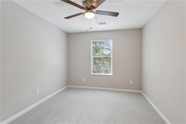 Building Photo - 283 Hiawassee Dr