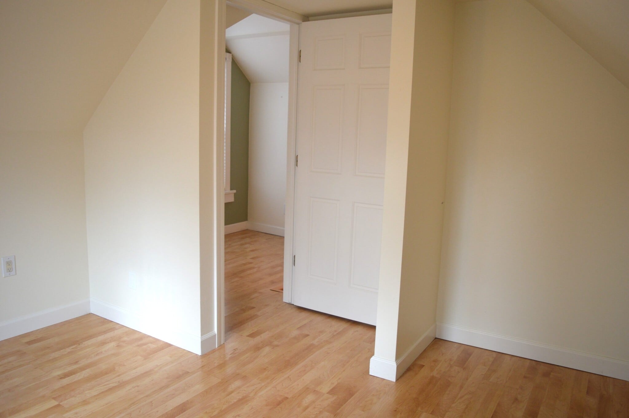 Building Photo - 209 N Ingersoll St