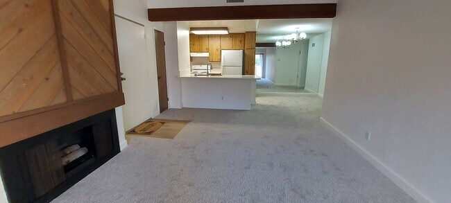 Building Photo - 9150 Gramercy Dr