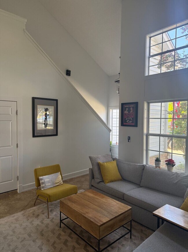 Building Photo - Stunning Updated 3 Bedroom in Fort Walton Beach!