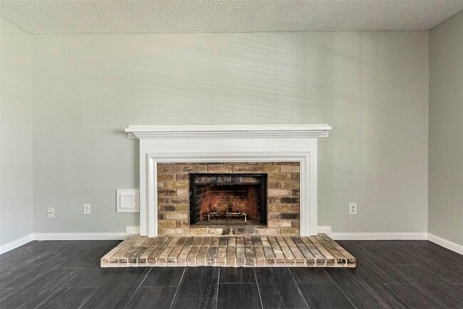 Building Photo - 3909 Spring Arbor Ct