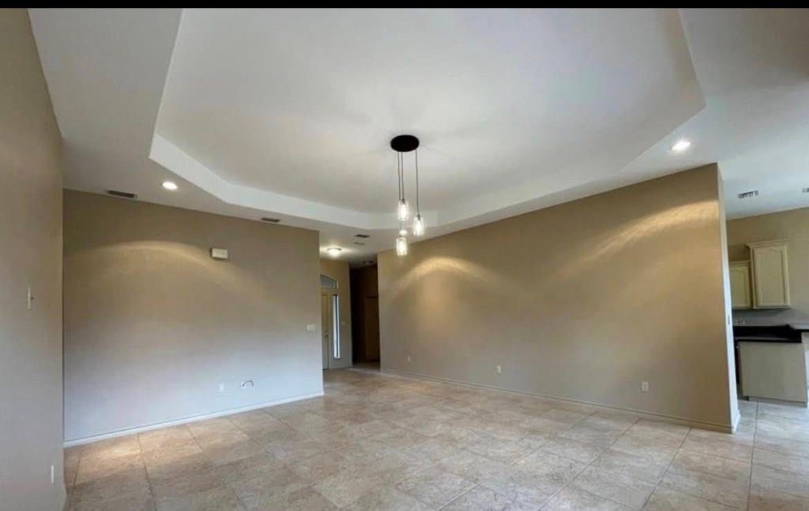 Building Photo - 2459 Salerno Dr