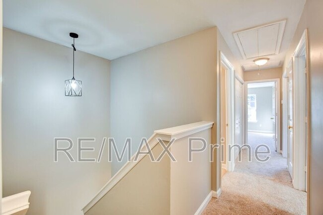 Building Photo - 960 Railroad Ave