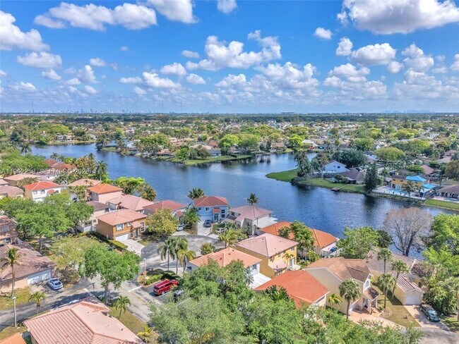 Building Photo - 300 SW 100th Ave