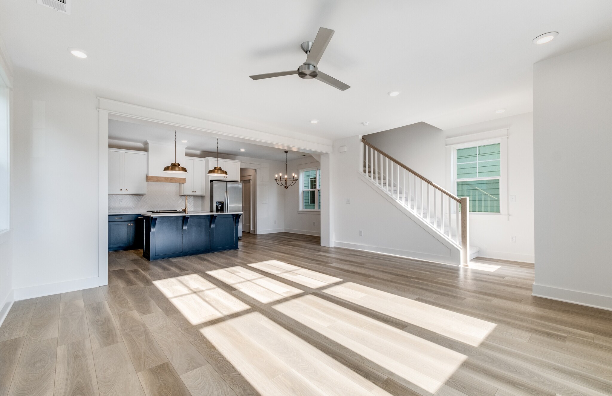 Building Photo - 153 Oasis Dr