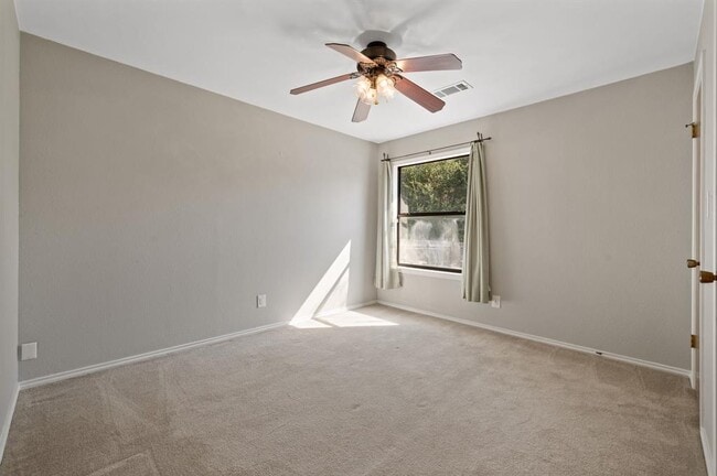 Building Photo - 20807 Boggy Ford Rd