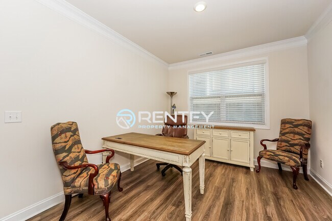 Building Photo - 446 Secretariat Dr