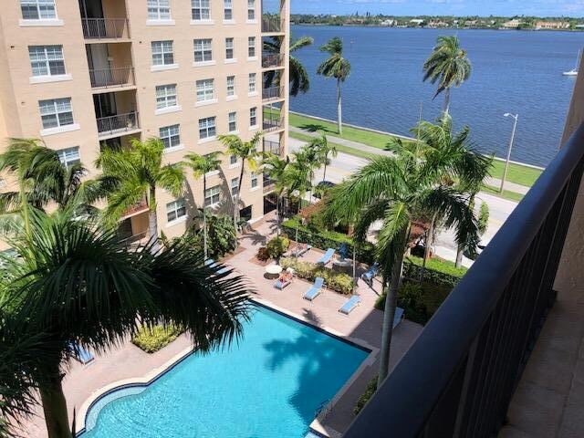 Building Photo - 1801 N Flagler Dr
