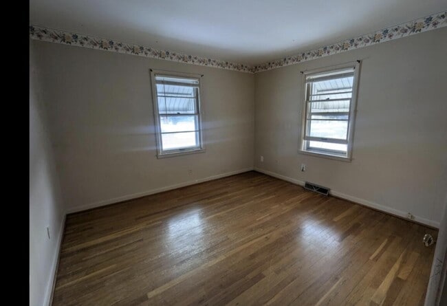 Building Photo - 303 Caudill Ave