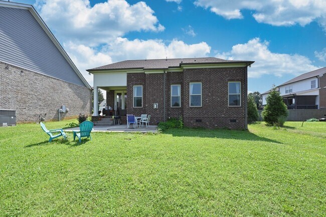 Building Photo - **2019-BUILT EXECUTIVE HOME IN A CUL-DE-SA...