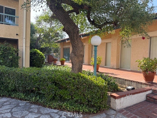 Building Photo - 18307 Burbank Blvd