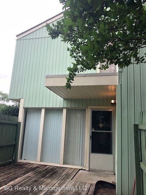 Primary Photo - 2 br, 1.5 bath House - 102 Cougar Ridge #1
