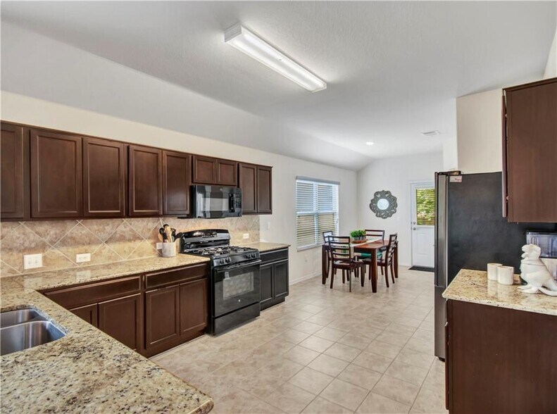 Building Photo - 10228 Crescendo Ln