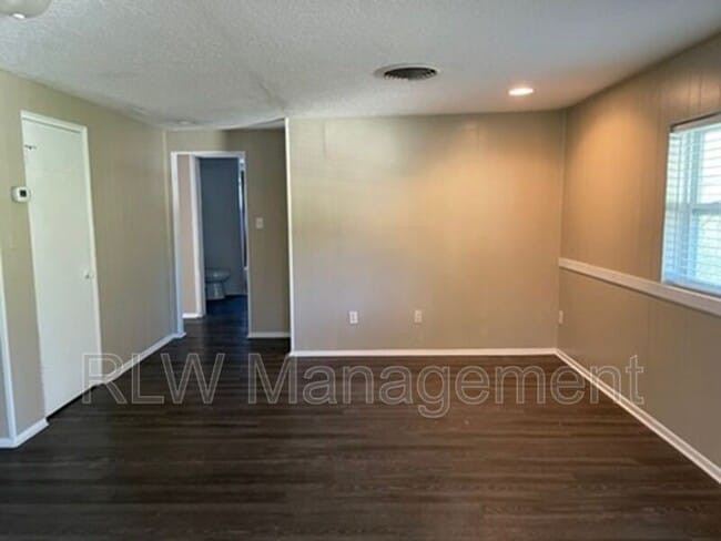 Building Photo - 206 Osceola Ave