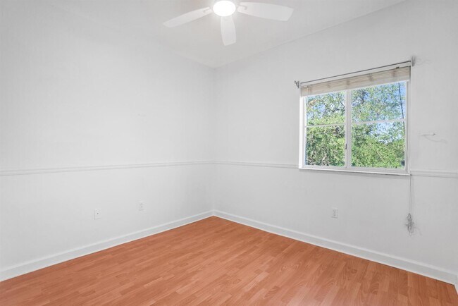 Building Photo - 9002 SW 214th Ln