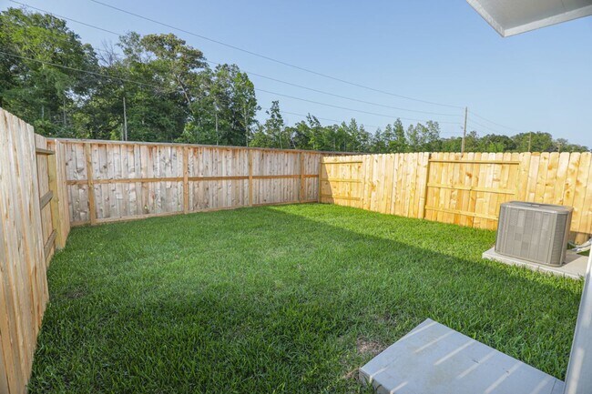 Building Photo - 21479 Carosella Dr