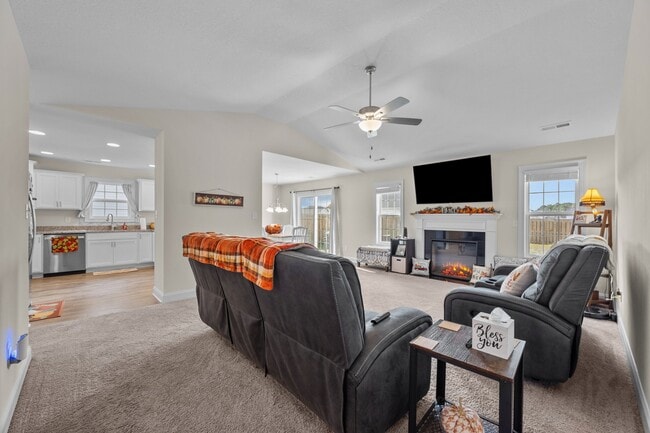 Building Photo - 517 Indigo Johnston Dr